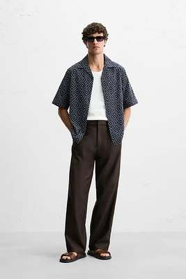 CHEMISE AVEC BRODERIE EN CONTRASTE