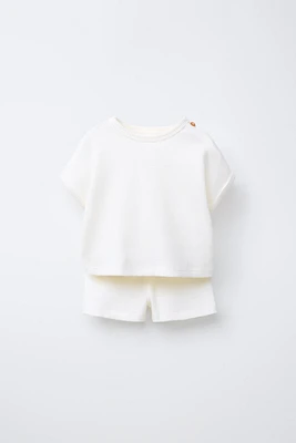 WAFFLE T-SHIRT AND BERMUDA SET