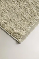 STRIPED TEXTURED BATH TOWEL