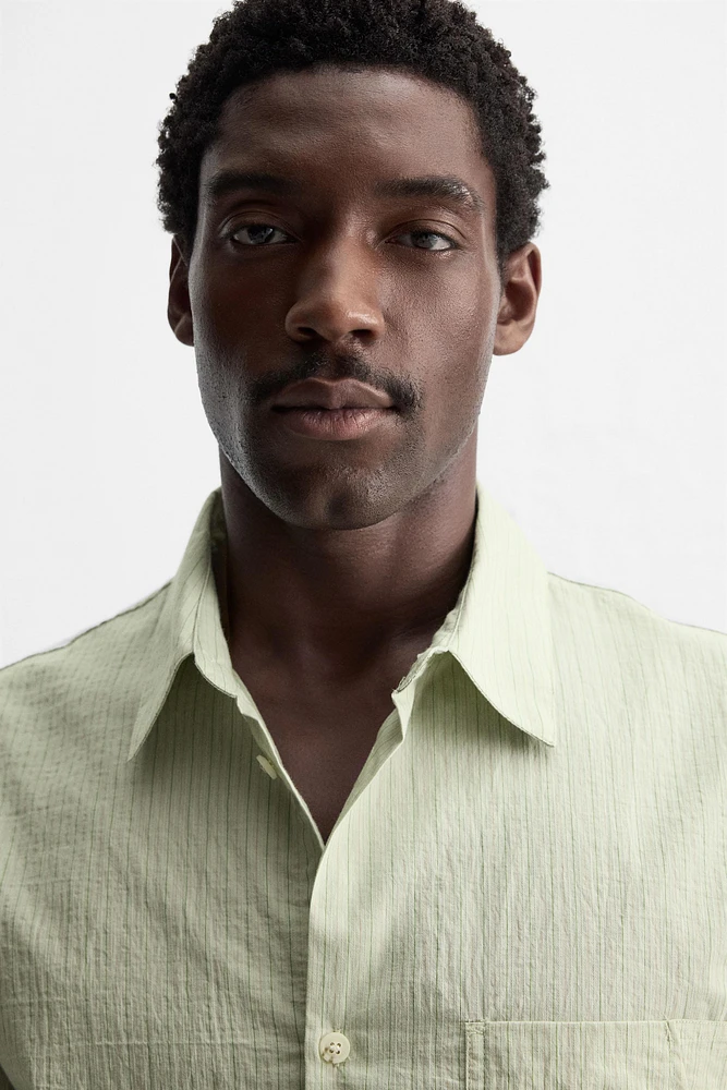 TEXTURED STRIPED SHIRT
