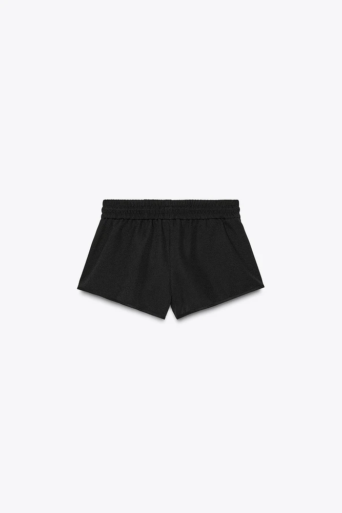SIDE PIPING SHORTS