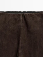Leggings en cuir finition daim