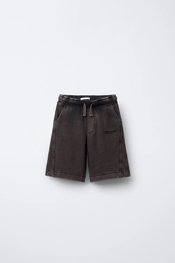 WORN EFFECT PLUSH SHORTS