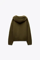 BASIC KNIT SWEATER