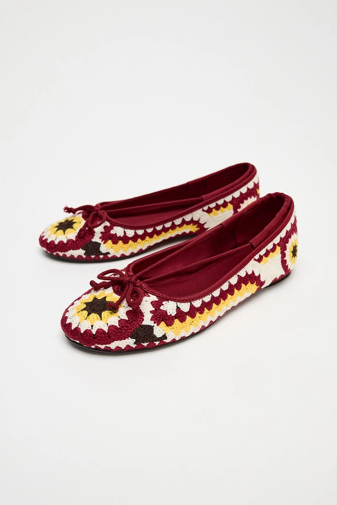 EMBROIDERED BALLET FLATS
