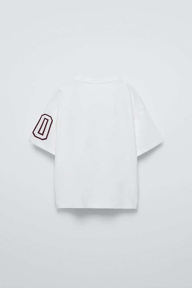 T-SHIRT VARSITY SATINÉ