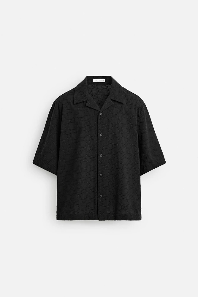 GEOMETRIC EMBROIDERED SHIRT
