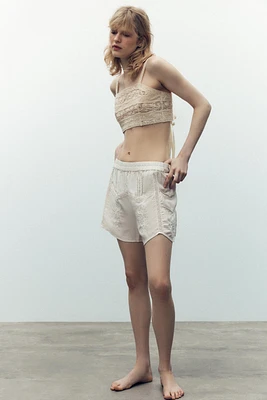 EMBROIDERED LACE SHORTS