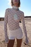 LACE HIGH NECK TOP