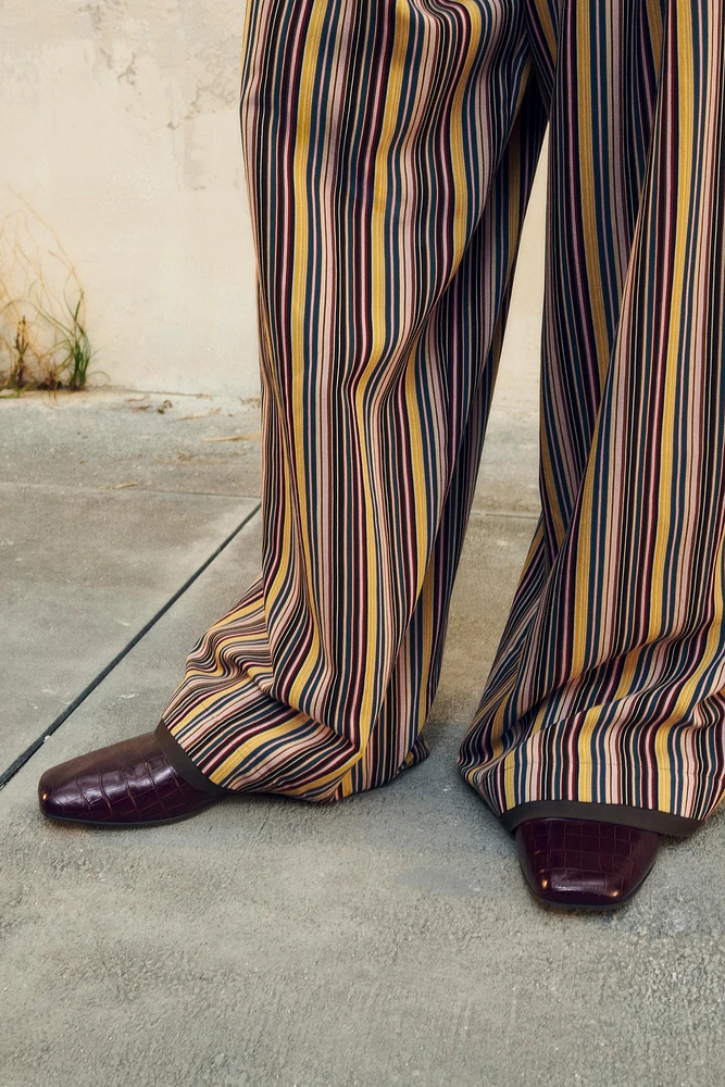 WIDE FIT STRIPED PANTS LIMITED EDITION