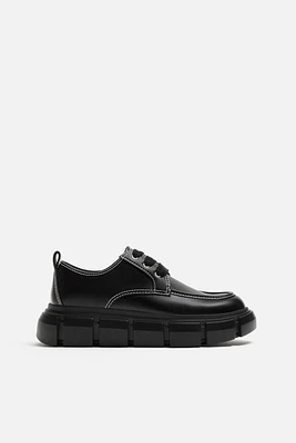 CHUNKY SOLE TOPSTITCHED SHOES