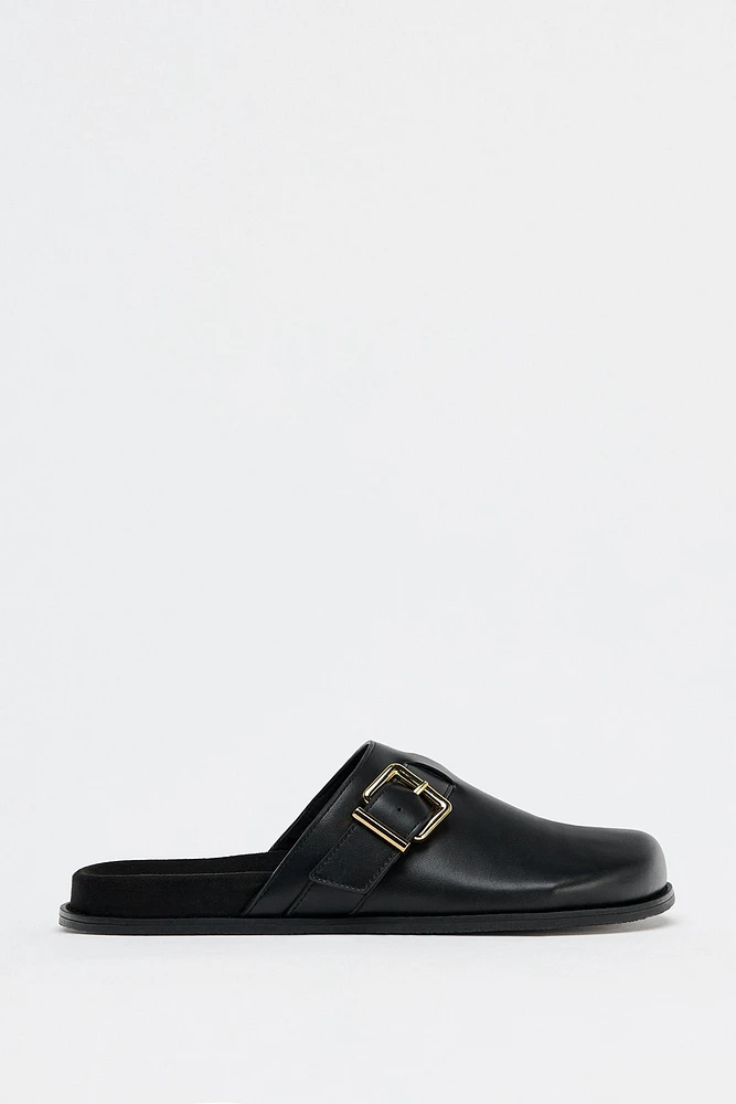METALLIC BUCKLE CLOGS