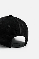 CASQUETTE EN VELOURS CÔTELÉ AVEC PIÈCE DRAG RACING