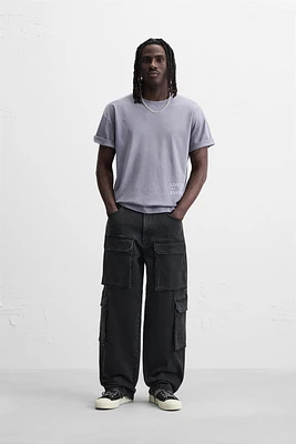 T-SHIRT À IMPRIMÉS EN MATIÈRES VARIÉES