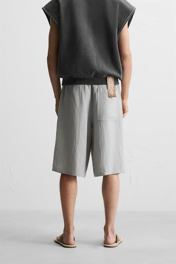 FLOWY WIDE FIT SHORTS