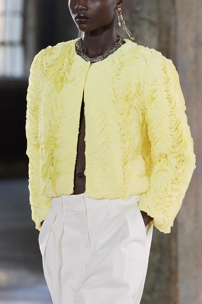 RUFFLED TEXTURED JACKET