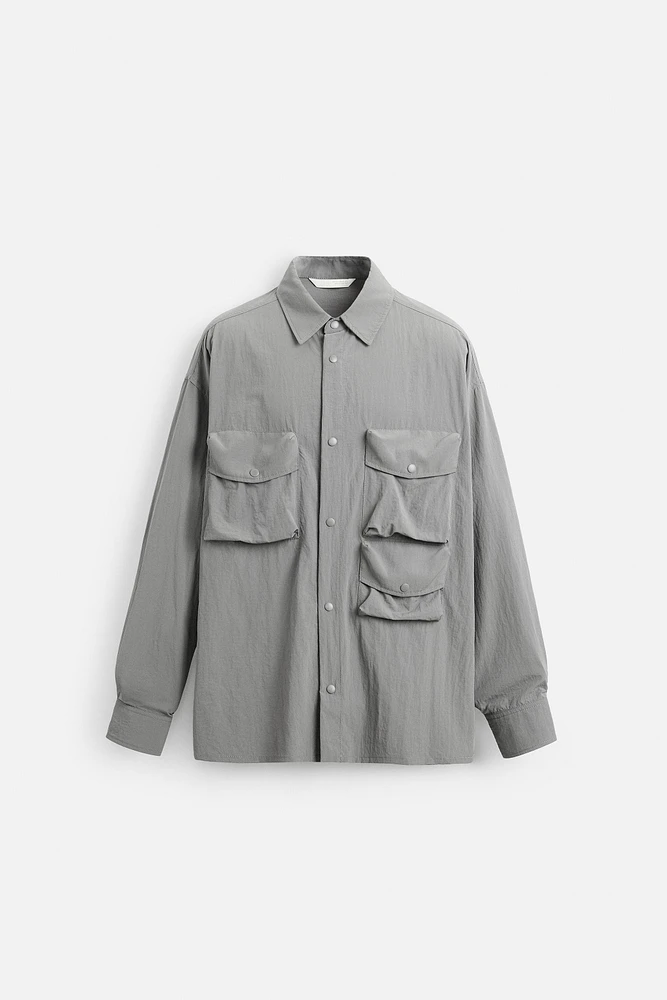 CHEMISE FLUIDE À POCHES UTILITAIRES