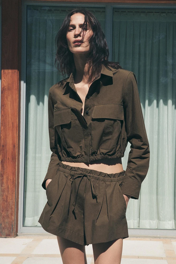 CHEMISE COURTE AVEC POCHES COLLECTION ZW