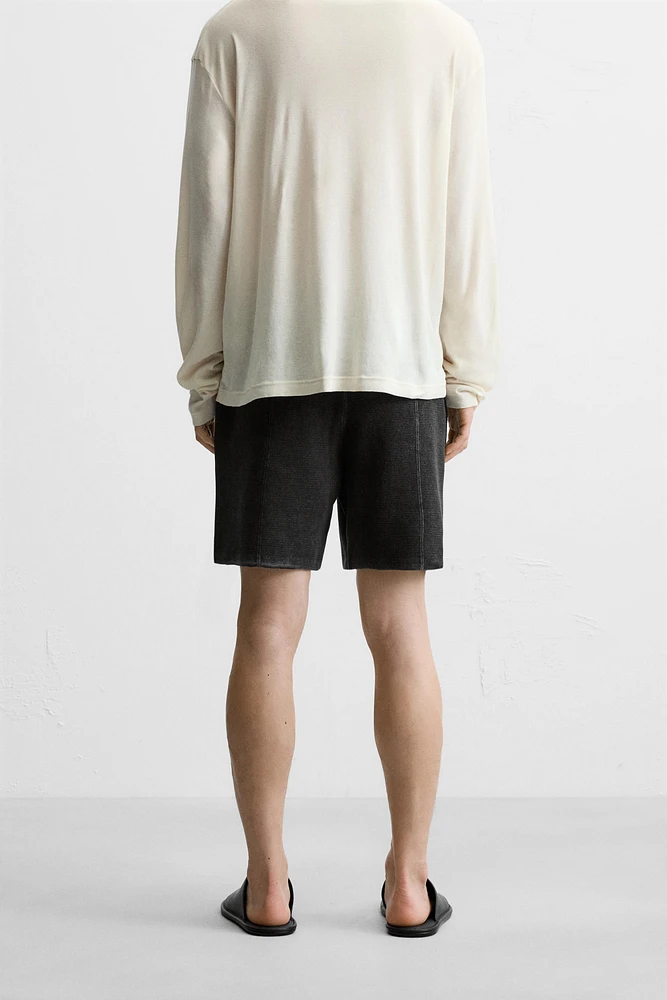 RELAXED FIT KNIT SHORTS