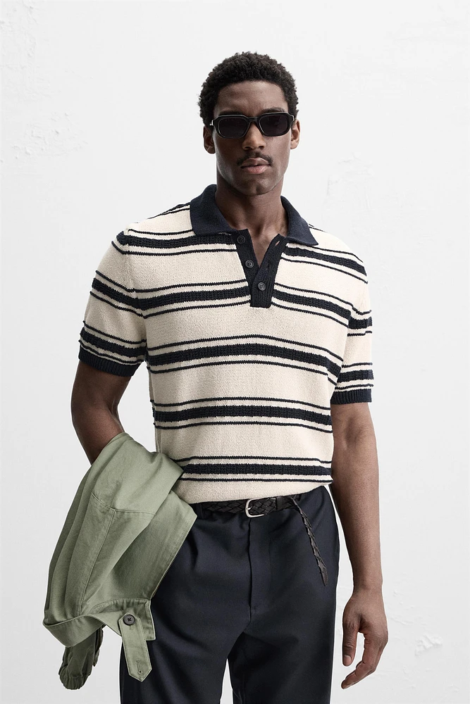 POLO EN MAILLE AVEC JACQUARD À RAYURES