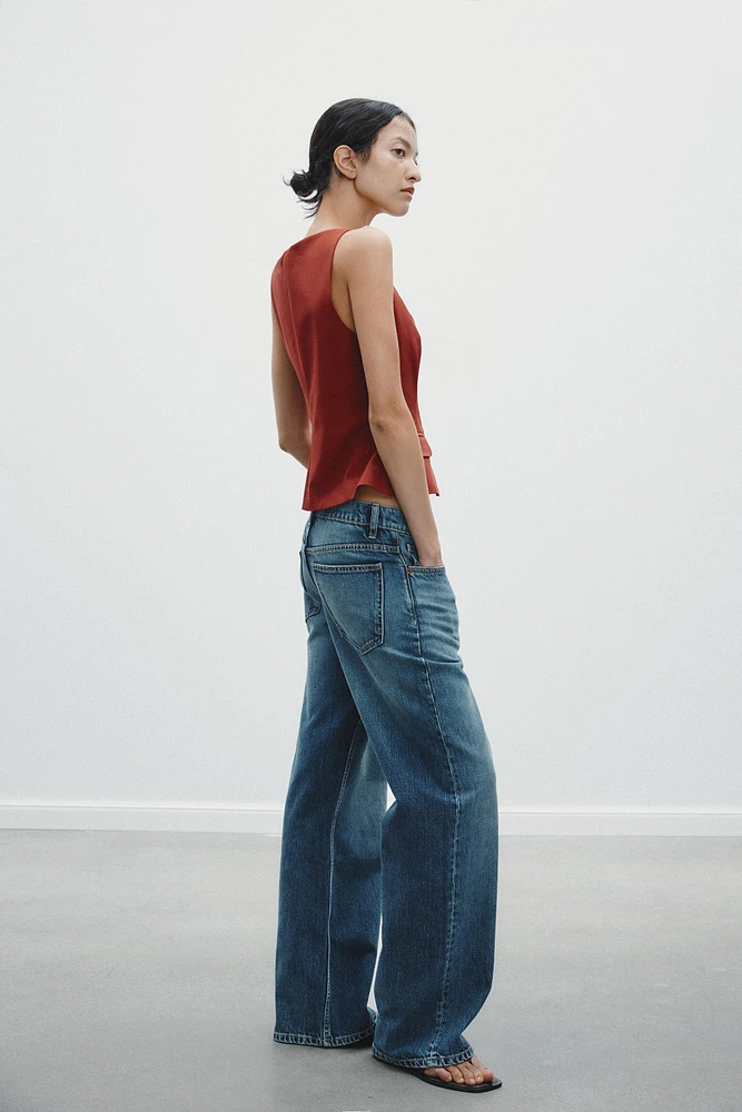 BUTTONED TOP