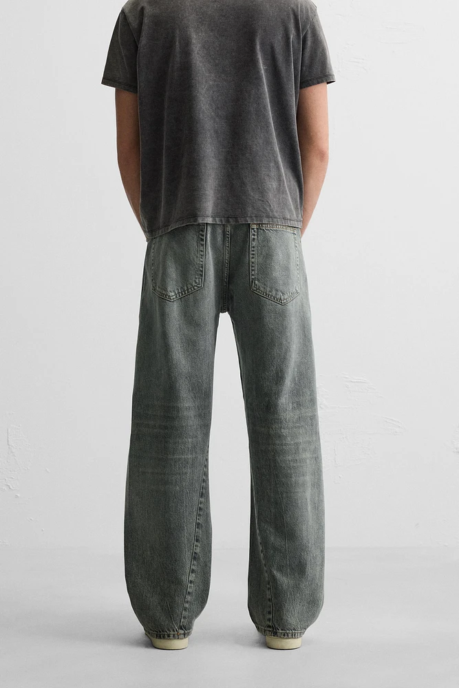 BAGGY FIT JEANS WITH SEAMS