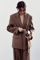 BELTED BLAZER