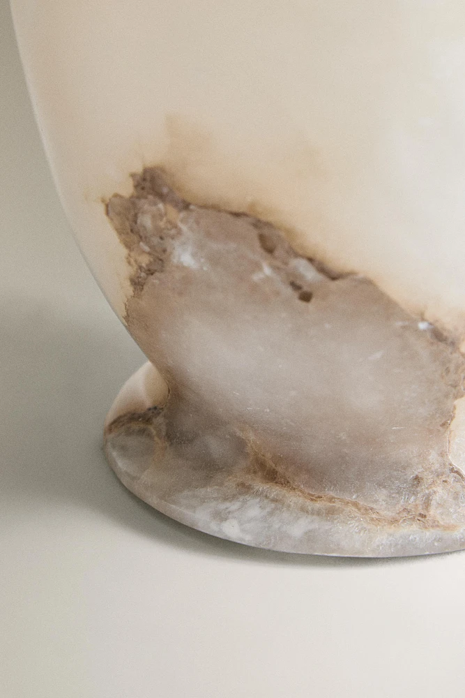 ALABASTER TABLE LAMP