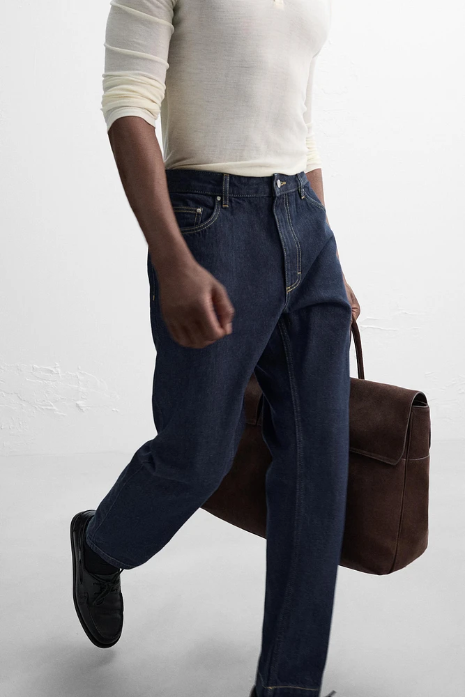 STRAIGHT FIT JEANS