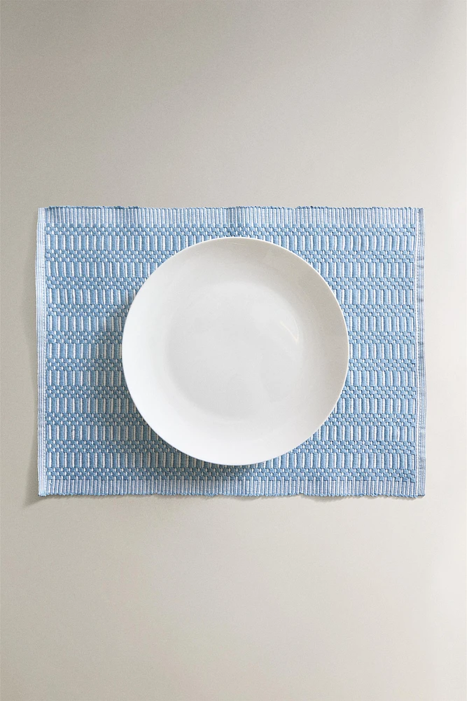 SET DE TABLE GÉOMÉTRIQUE (LOT DE 2)
