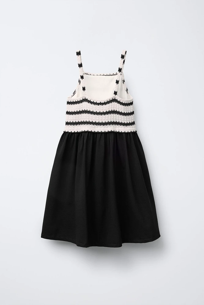 CONTRASTING CROCHET KNIT DRESS