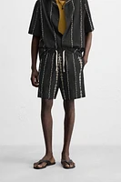 CONTRAST EMBROIDERY SHORTS