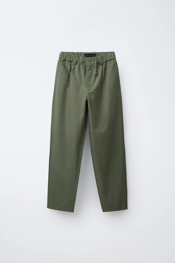 PANTALON FLUIDE À PINCES