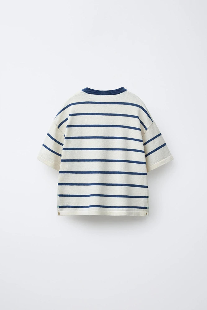 T-SHIRT EN MAILLE À RAYURES