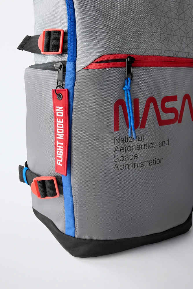 SAC À DOS DE VOYAGE © NASA