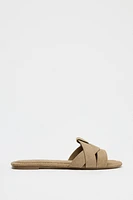 FLAT SUEDE CROSSED SANDALS