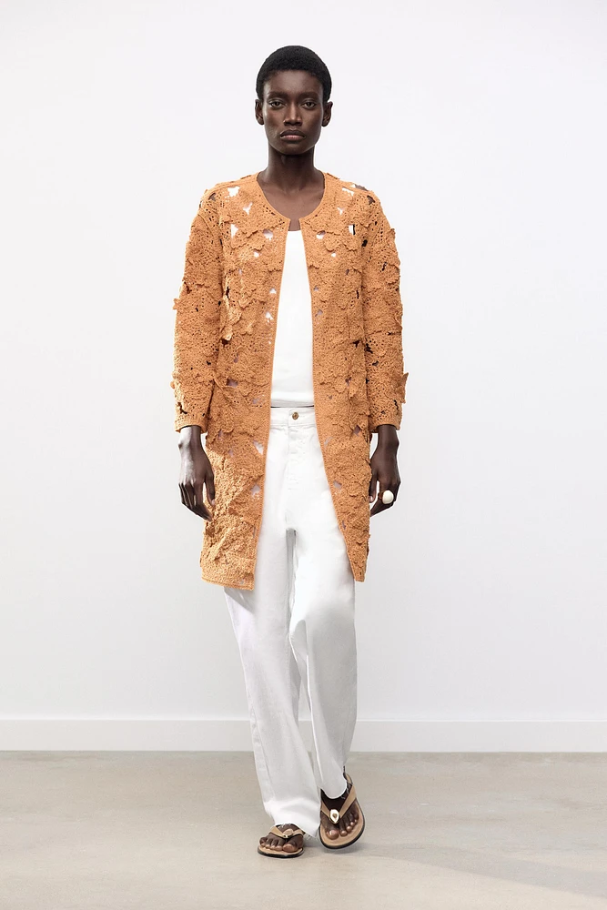 MANTEAU OUVERT EN MACRAMÉ
