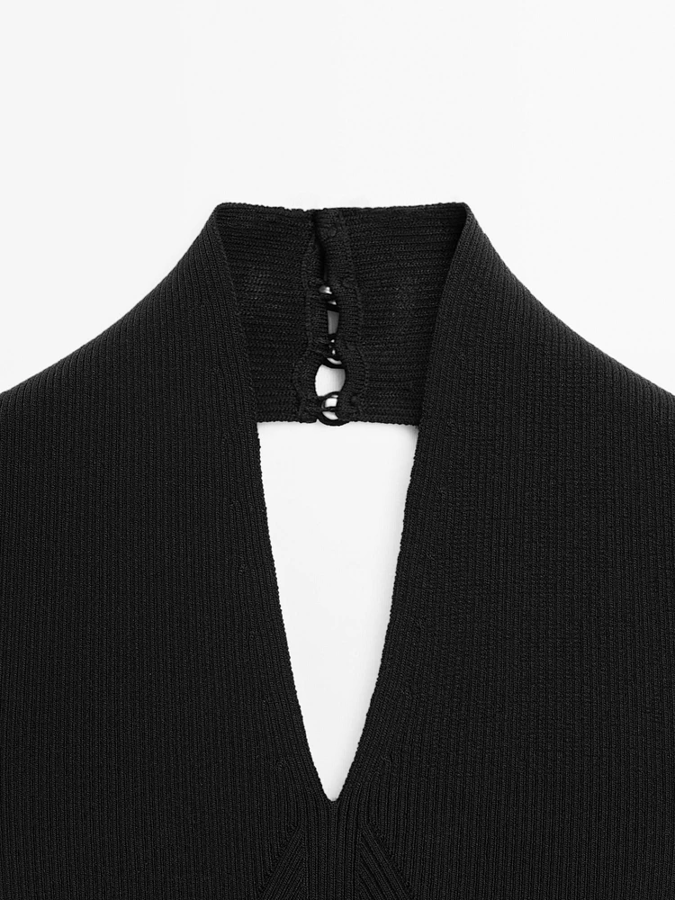 Knit halter bodysuit with V-neck - STUDIO