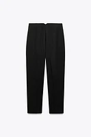 PANTS WITH A HIGH WAIST