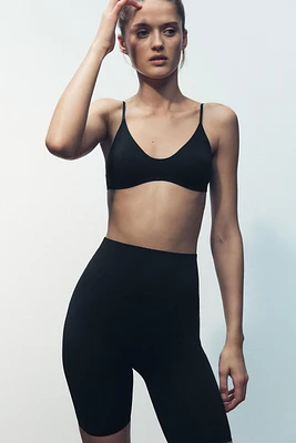 SHORT CYCLISTE BODY SHAPE