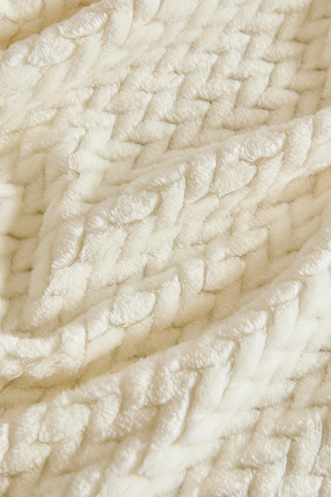 FLEECE BLANKET