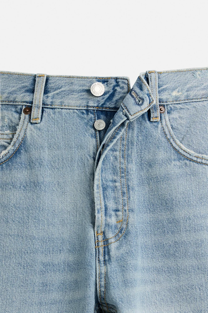 RIPPED REGULAR STRAIGHT FIT JEANS