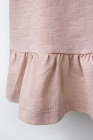 BACK RUFFLE T-SHIRT