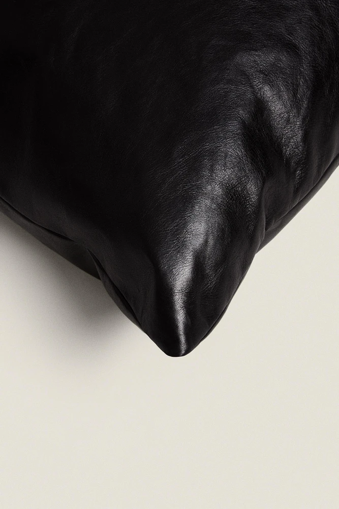 POUF CUIR COUTURES