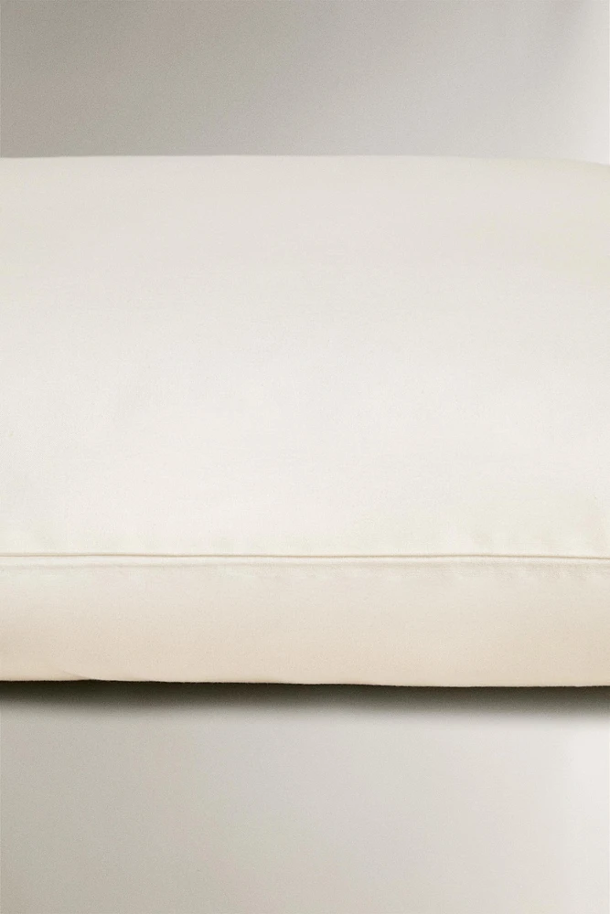 CHILDREN'S PILLOWCASE HEMS