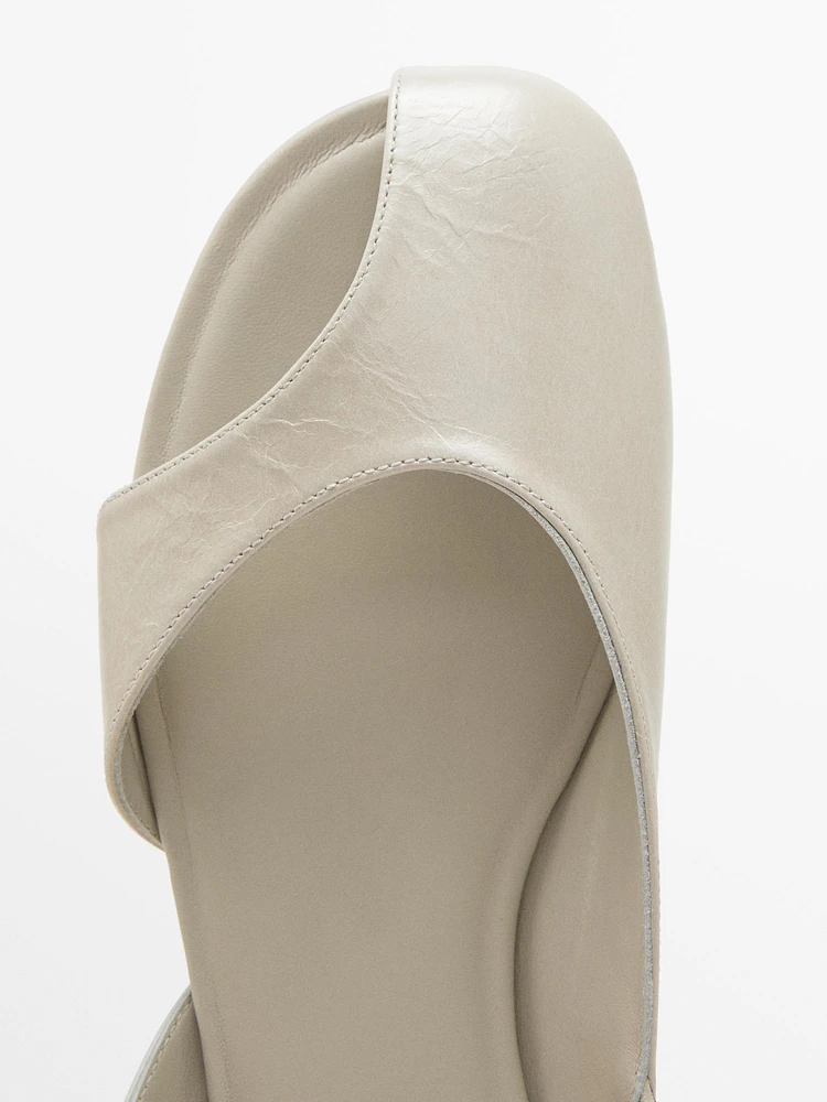 Ballerines asymétriques