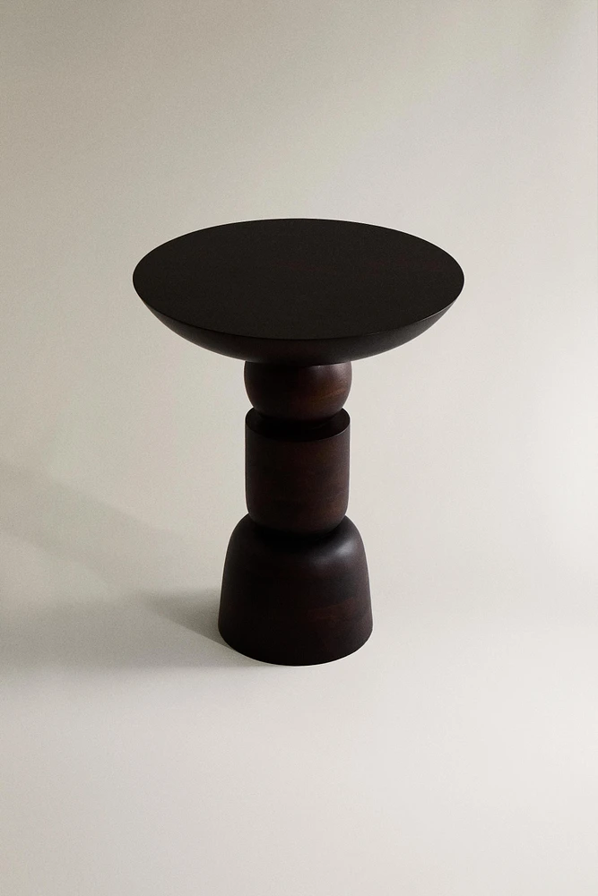 WOODEN SIDE TABLE
