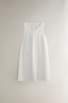 EMBROIDERED COTTON NIGHTGOWN