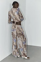 PRINTED TULLE WRAP TOP