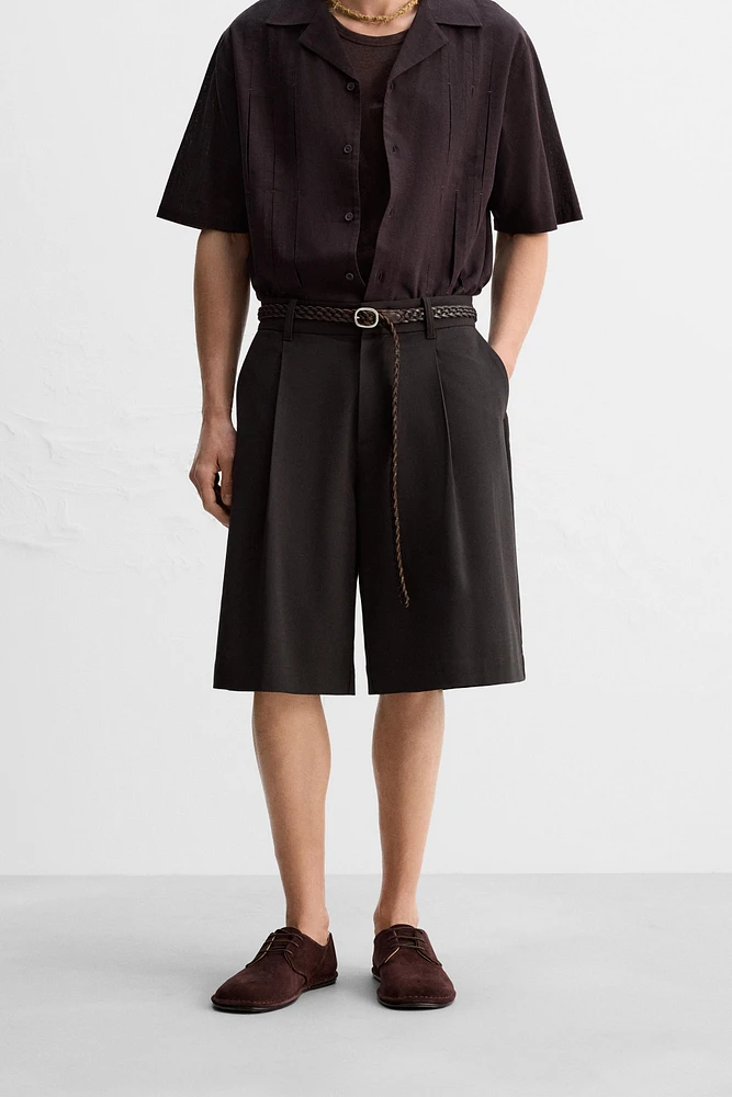 RELAXED FIT PLEATED SHORTS